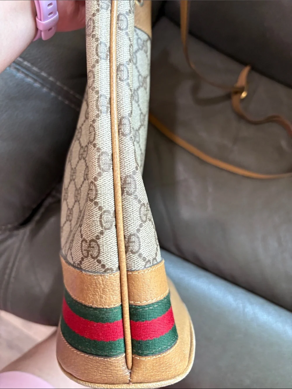 Gucci signature printed vintage crossbody bag as is - Picture 12 of 14